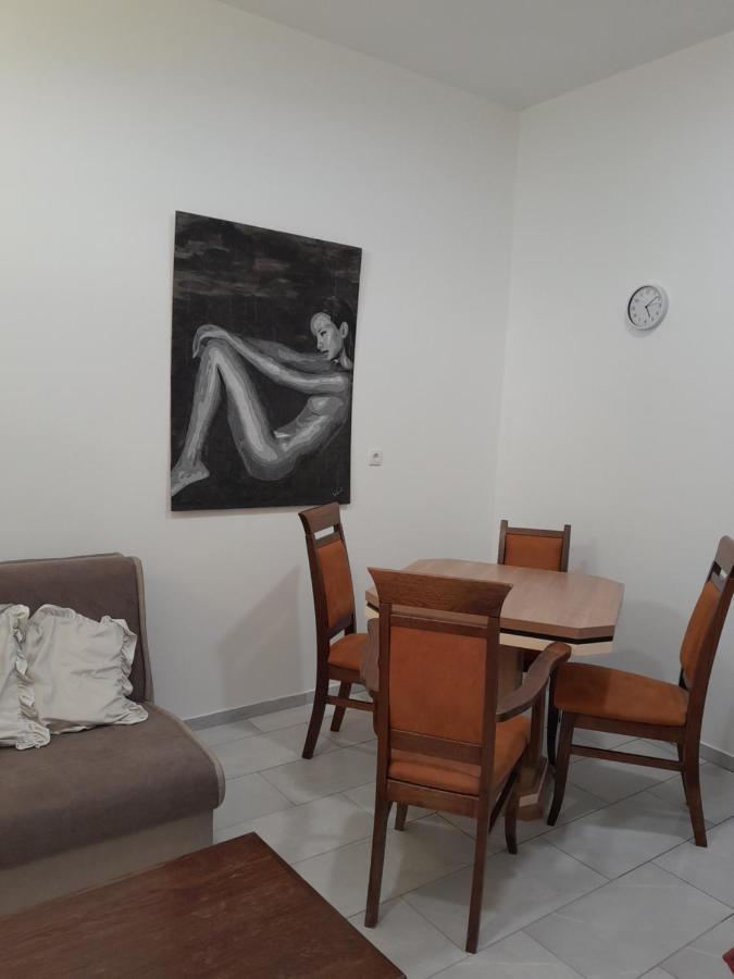 Apartmani Studio Apartmani Senjska Maslina Zengg Kültér fotó
