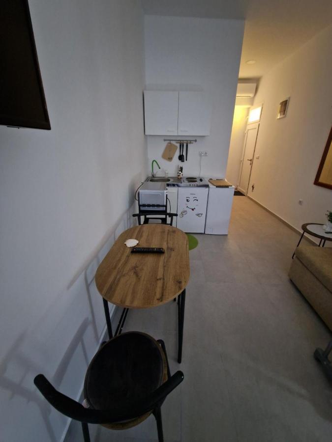 Apartmani Studio Apartmani Senjska Maslina Zengg Kültér fotó